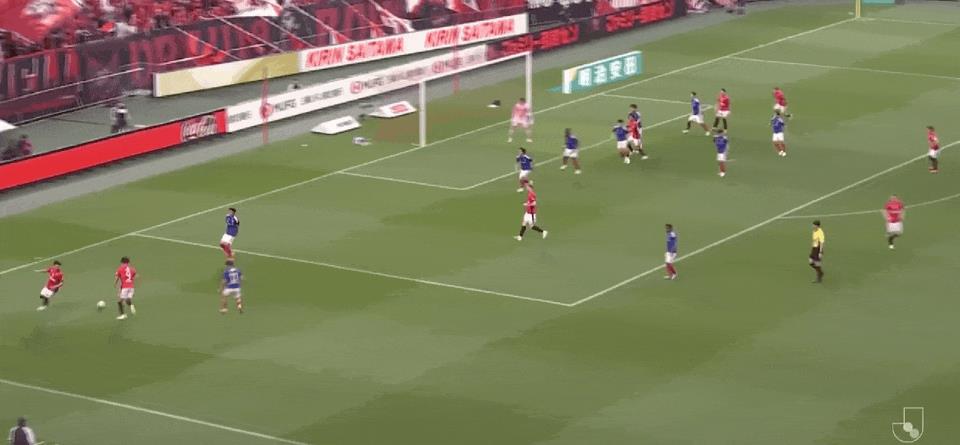 ⚽Báo cáo trận đấu J-League: Suwama Yukinari mắc sai lầm lớn và tặng quà, Savio và Danilo ghi bàn, Urawa Red Diamonds 3-1 Yokohama F. Marinos
