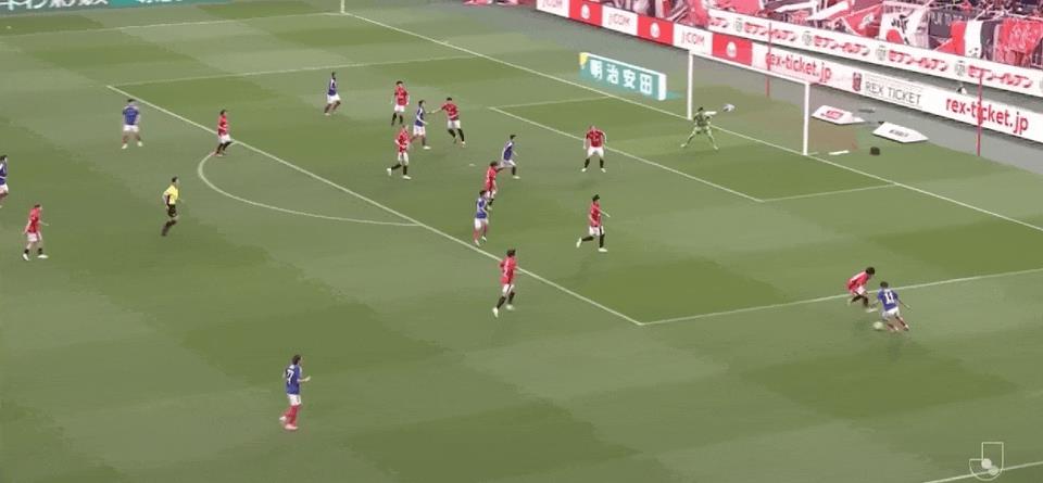 ⚽Báo cáo trận đấu J-League: Suwama Yukinari mắc sai lầm lớn và tặng quà, Savio và Danilo ghi bàn, Urawa Red Diamonds 3-1 Yokohama F. Marinos