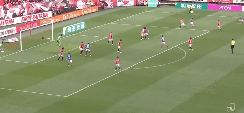 ⚽Báo cáo trận đấu J-League: Suwama Yukinari mắc sai lầm lớn và tặng quà, Savio và Danilo ghi bàn, Urawa Red Diamonds 3-1 Yokohama F. Marinos