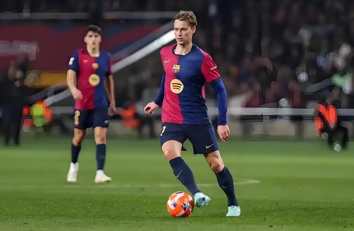 Truyền thông Tây Ban Nha: Nếu De Jong gia hạn hợp đồng với Barcelona, ​​anh phải cắt giảm lương. Nếu có lời đề nghị cao, đội có thể bán anh ấy