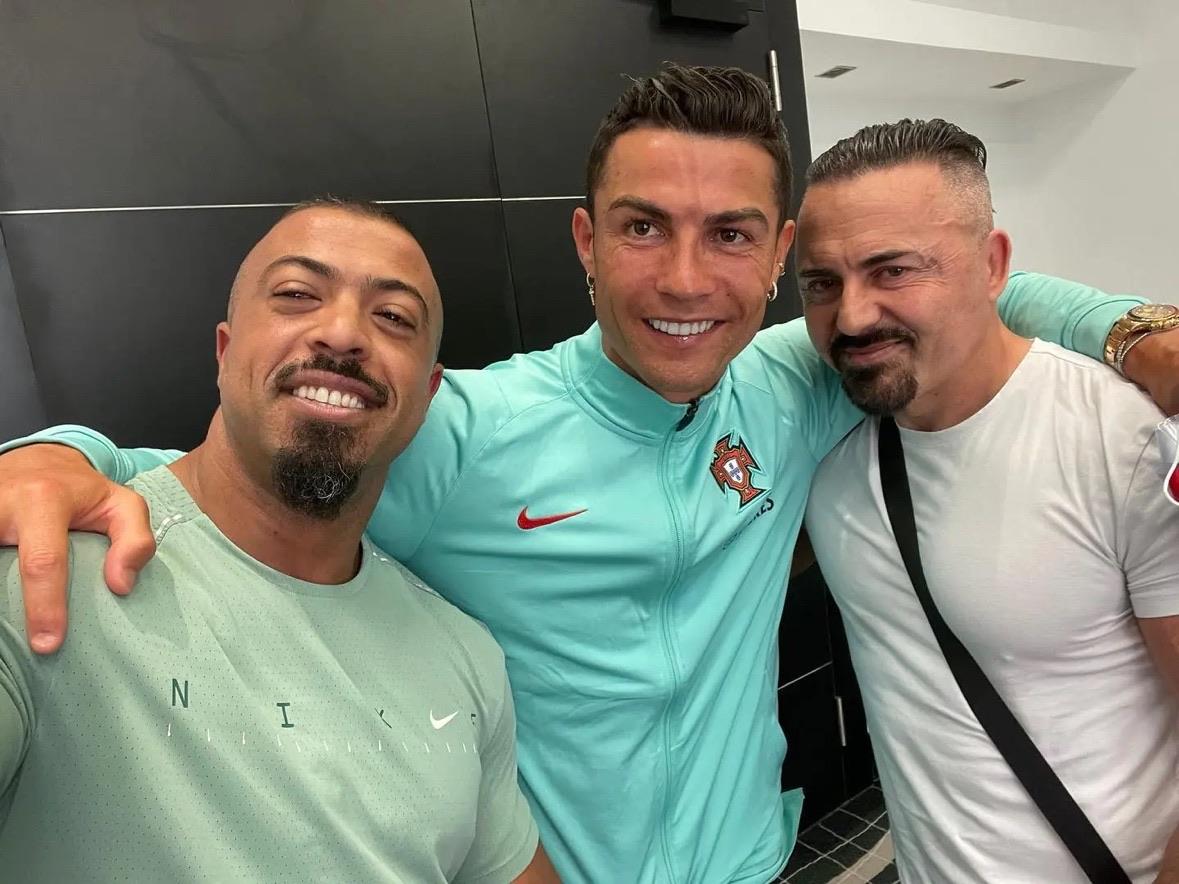Cựu vệ sĩ của Cristiano Ronaldo tiết lộ mức lương: 850 bảng Anh một ngày, làm vệ sĩ cho anh ấy rất dễ dàng