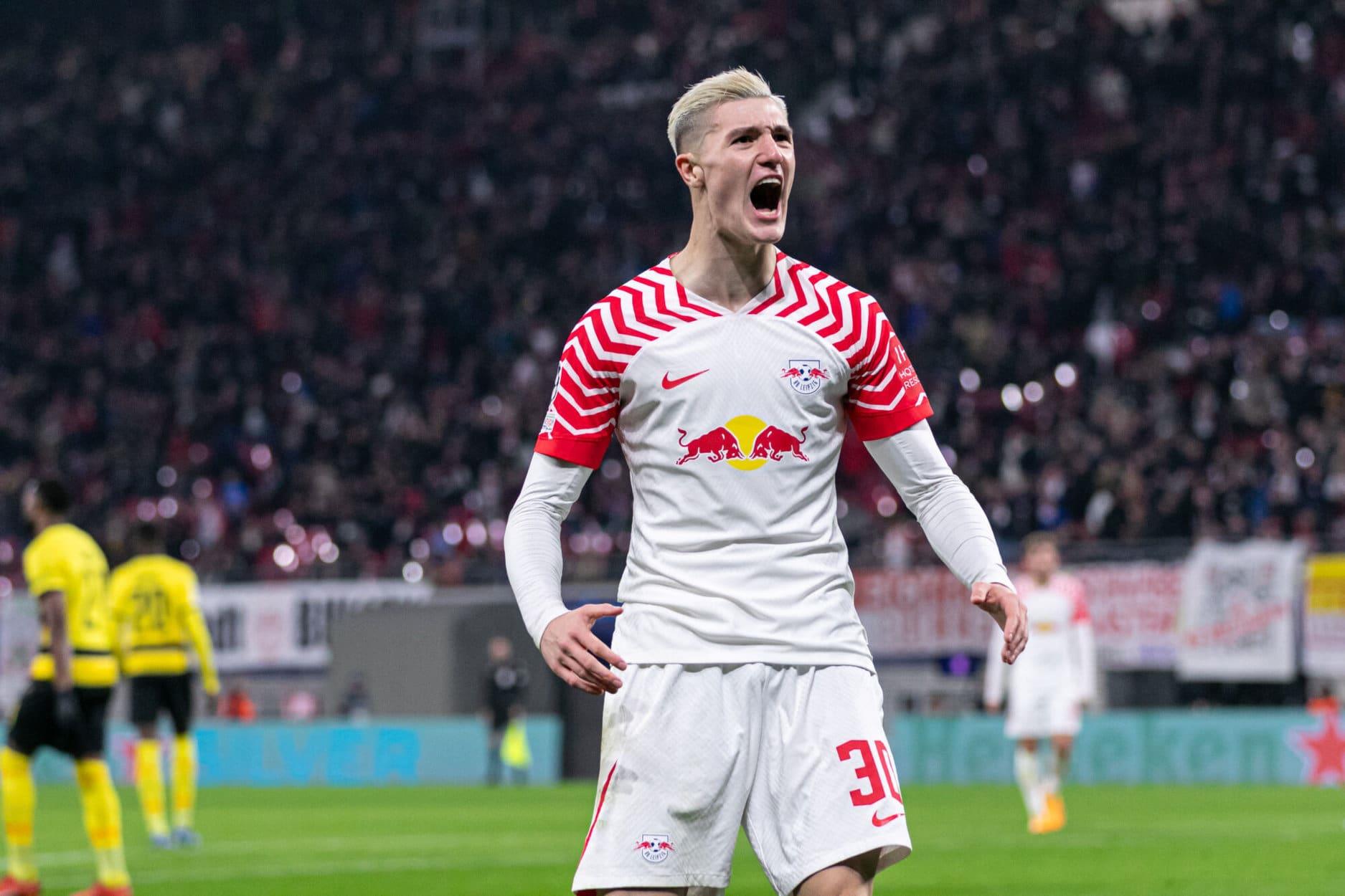 Falk nói về vụ chuyển nhượng của Cesco: Càng xa Premier League, khả năng anh ấy ở lại Bundesliga càng cao