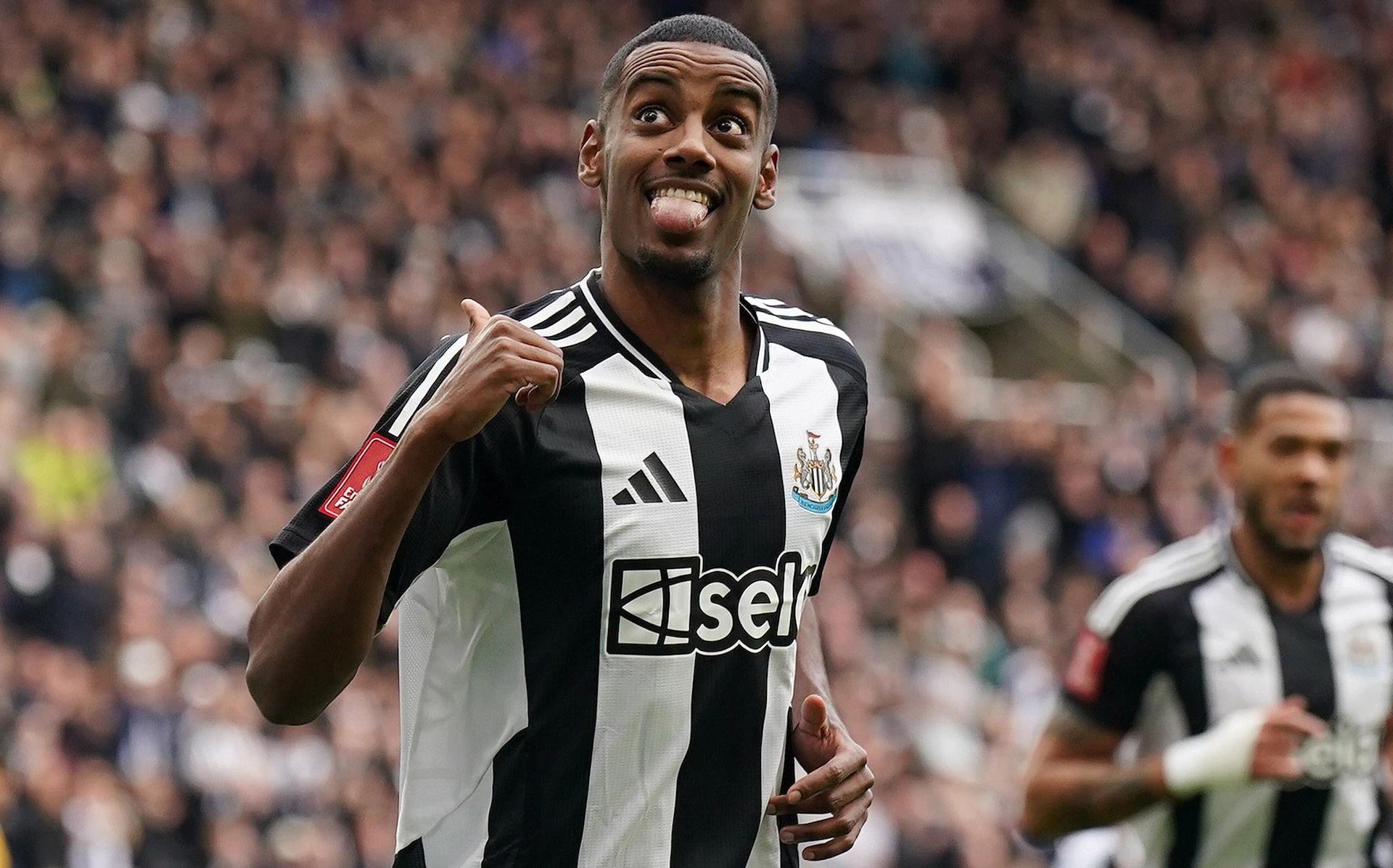 Phá vỡ kỷ lục Ngoại hạng Anh! Telegraph: Liverpool trả giá 130 triệu bảng để ký hợp đồng với Isaac