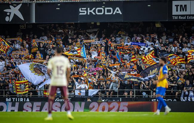 Nhận định Real Madrid vs Valencia (3h00 ngày 211) Củng cố ngôi đầu 2 Nhận định Real Madrid vs Valencia (3h00 ngày 211) Củng cố ngôi đầu 2